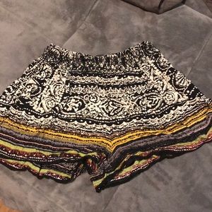 Bohemian flowy high waisted summer shorts!